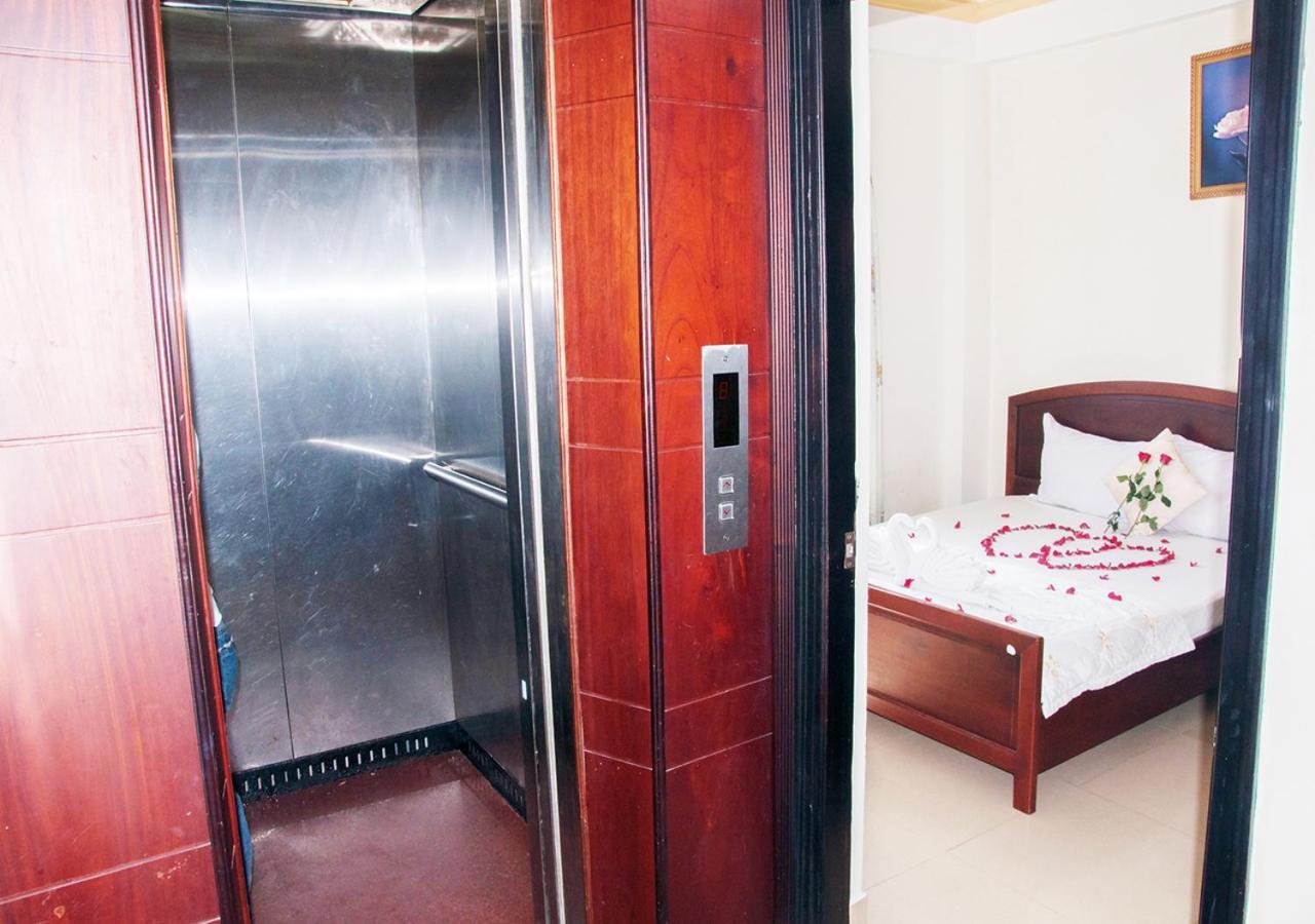 Queen 7 Hotel Nha Trang Exteriör bild